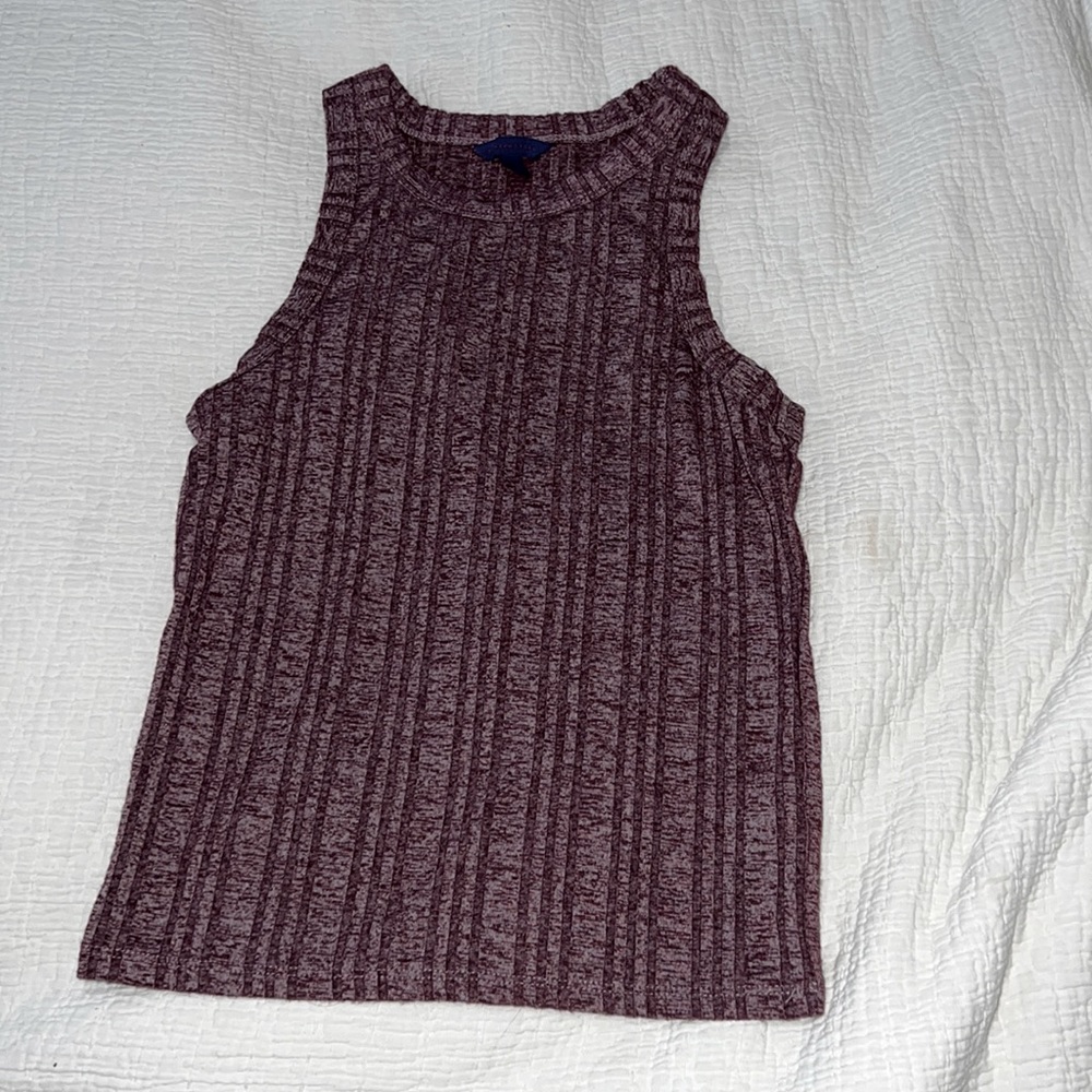 Very gently worn Aéropostale tank top, size small